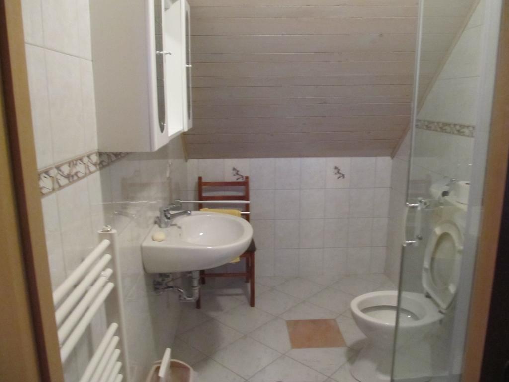 Villa Tourist Farm Ljubica à Poljane nad Škofjo Loko Chambre photo