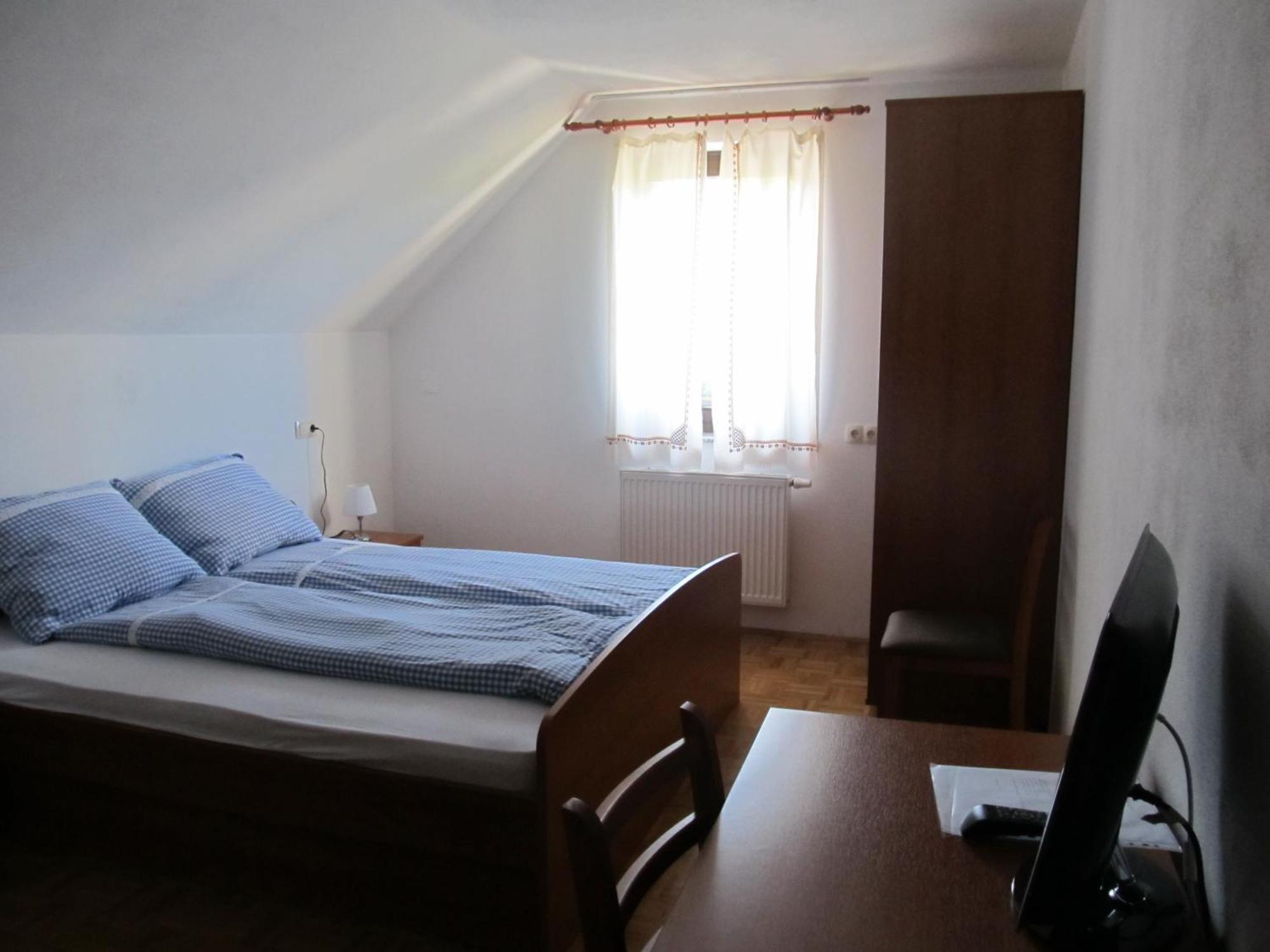 Villa Tourist Farm Ljubica à Poljane nad Škofjo Loko Extérieur photo