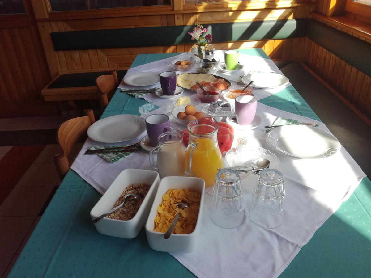Villa Tourist Farm Ljubica à Poljane nad Škofjo Loko Extérieur photo